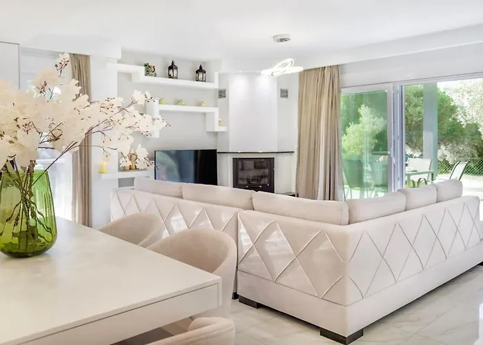 Garden House Villa